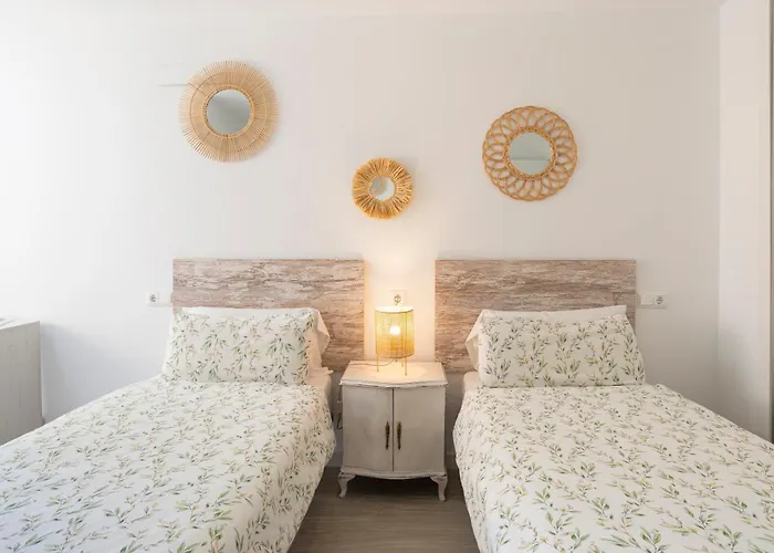 Coloma & Palo Beach By Ele Apartments